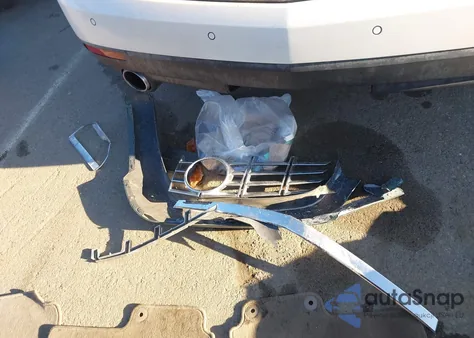 2014 Cadillac Srx Luxury Collection z USA, uszkodzony, nr VIN 3GYFNBE35ES658045